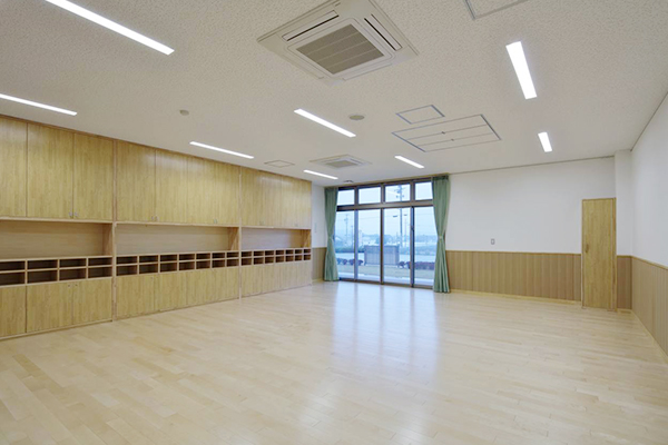 0歳児・1歳児室は床暖房