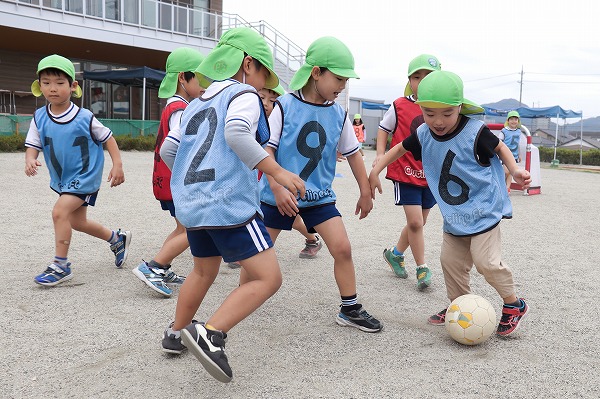 サッカー教室に参加しました